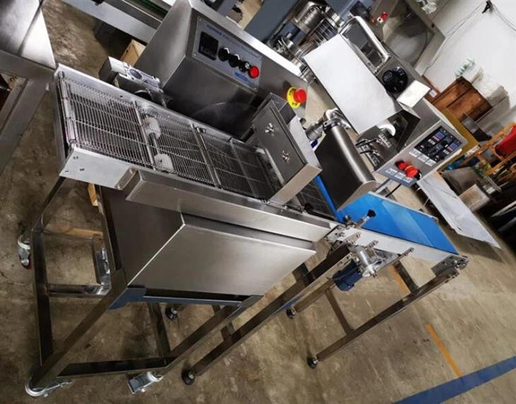 Chocolate Coating Enrobing Machine