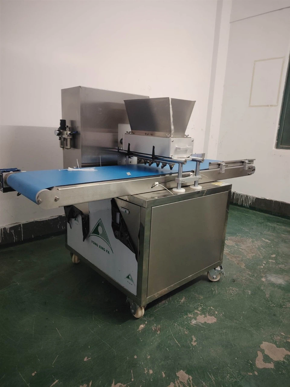 Automatic Cake Filling And Forming Machine high quality