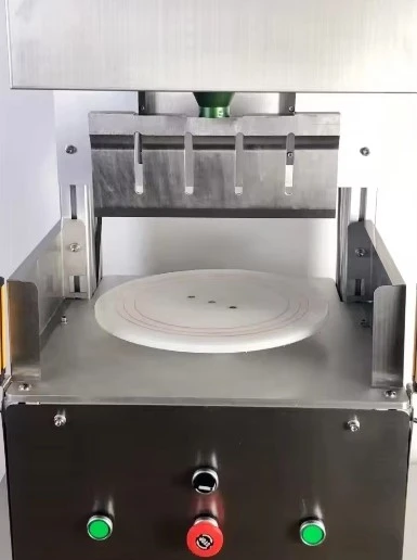 Ultrasonic cake cutter 15 Ultrasonic cake cutter 15