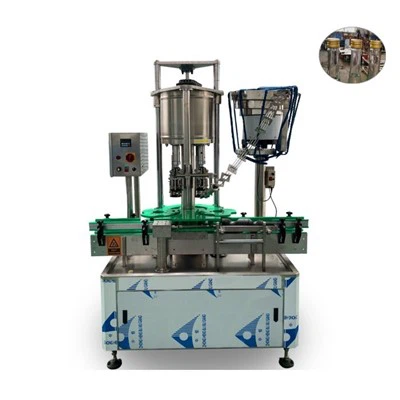 Máquina tampando garrafas de 4 cabeças