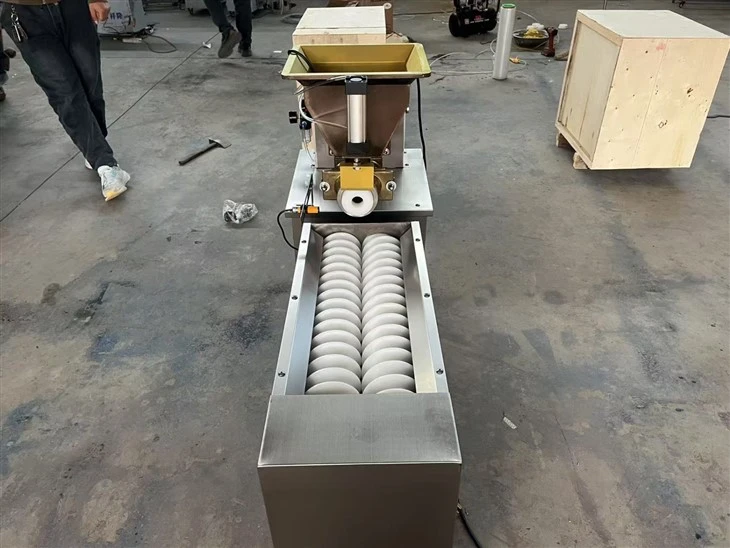 Snack Balls Forming Machine (2)